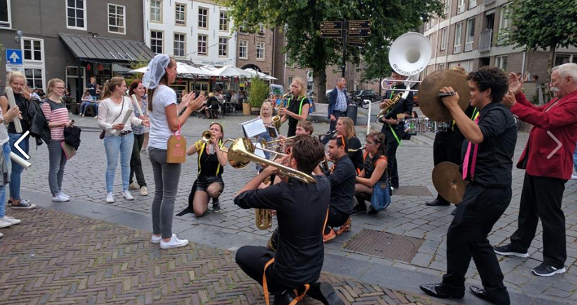 Deurhoalers vierdaagse zomerfeesten Nijmegen